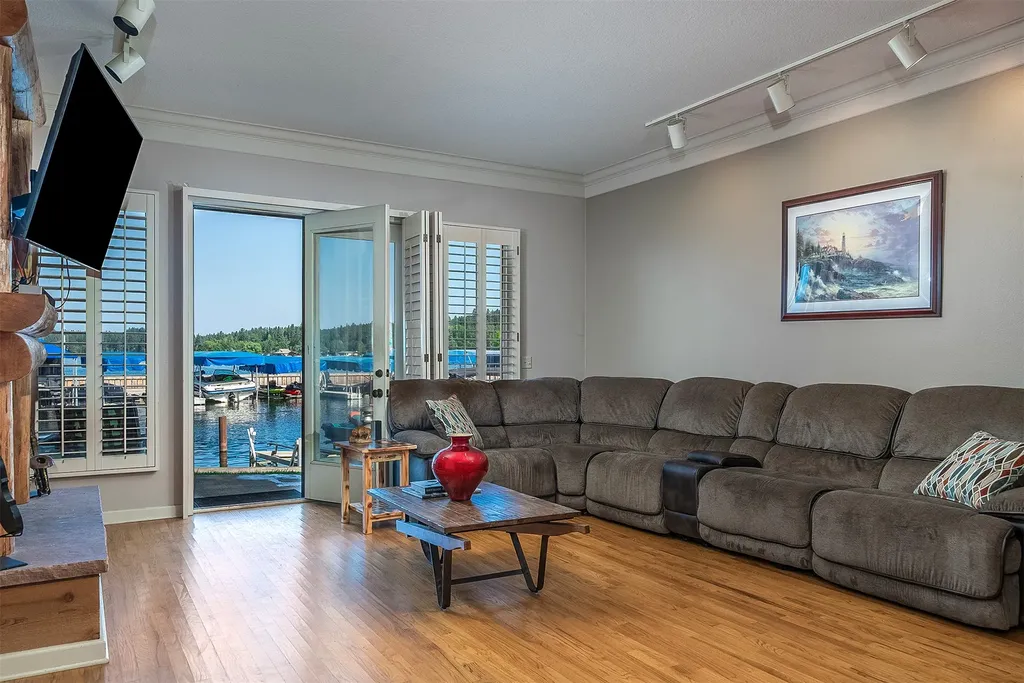 140 Pebble Way Bigfork MT 59911