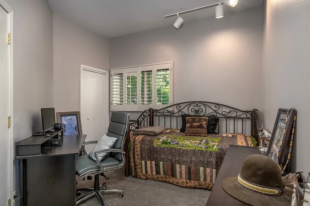 140 Pebble Way Bigfork MT 59911