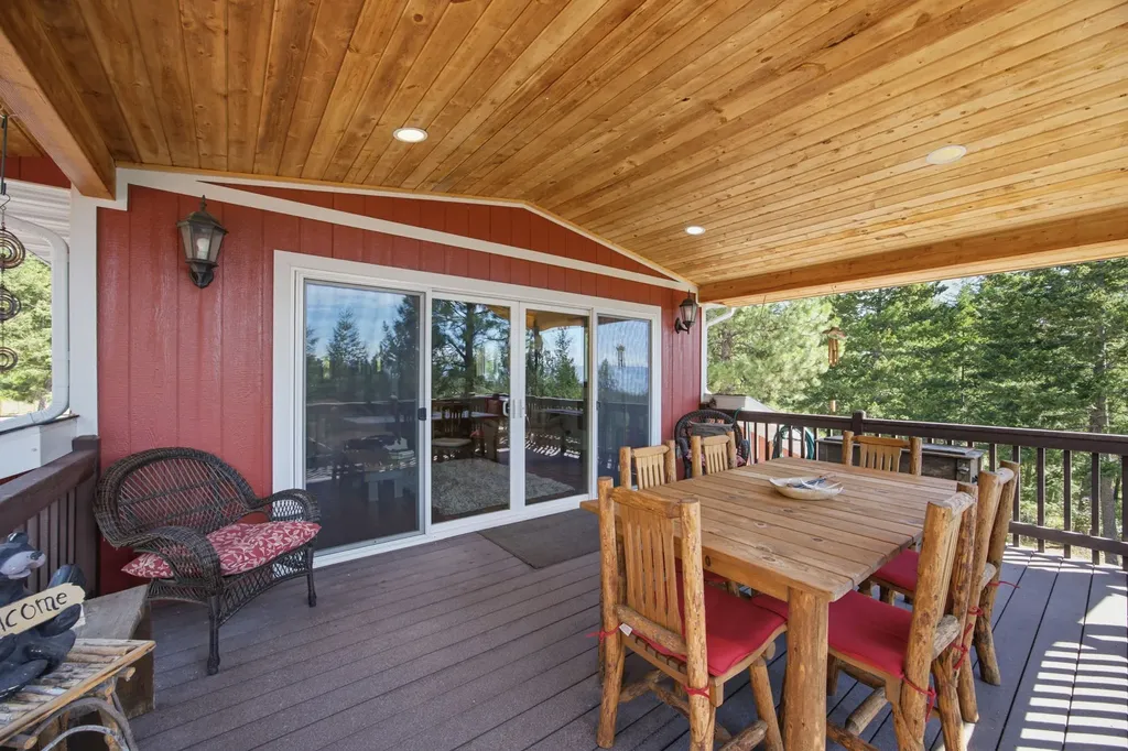 1666 Bear Face Road Victor MT 59875