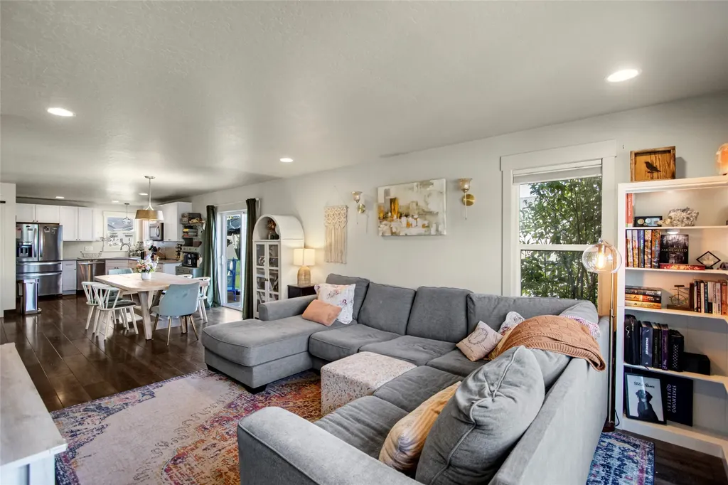 1004 N Camas Lane Kalispell MT 59901