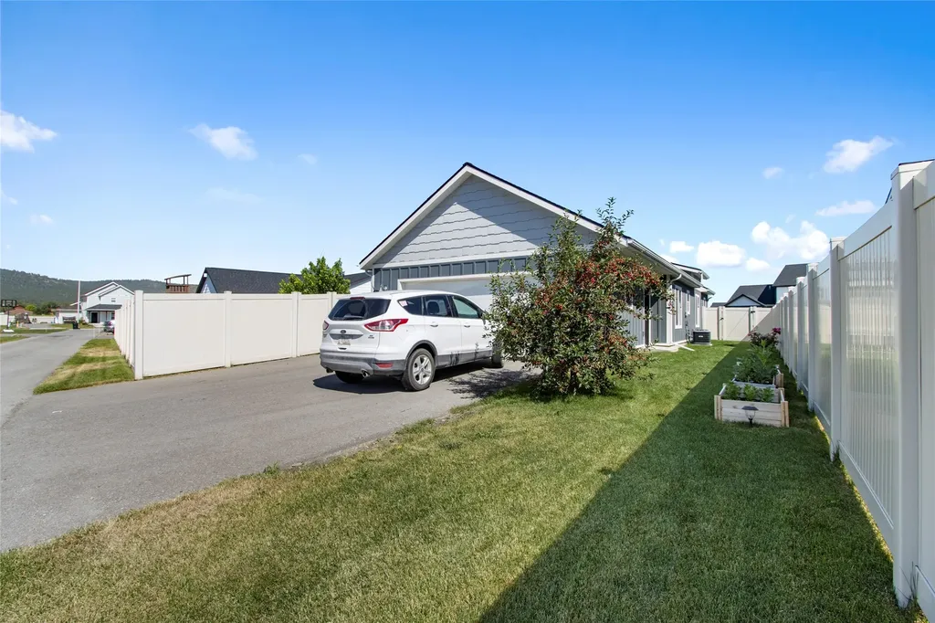 1004 N Camas Lane Kalispell MT 59901