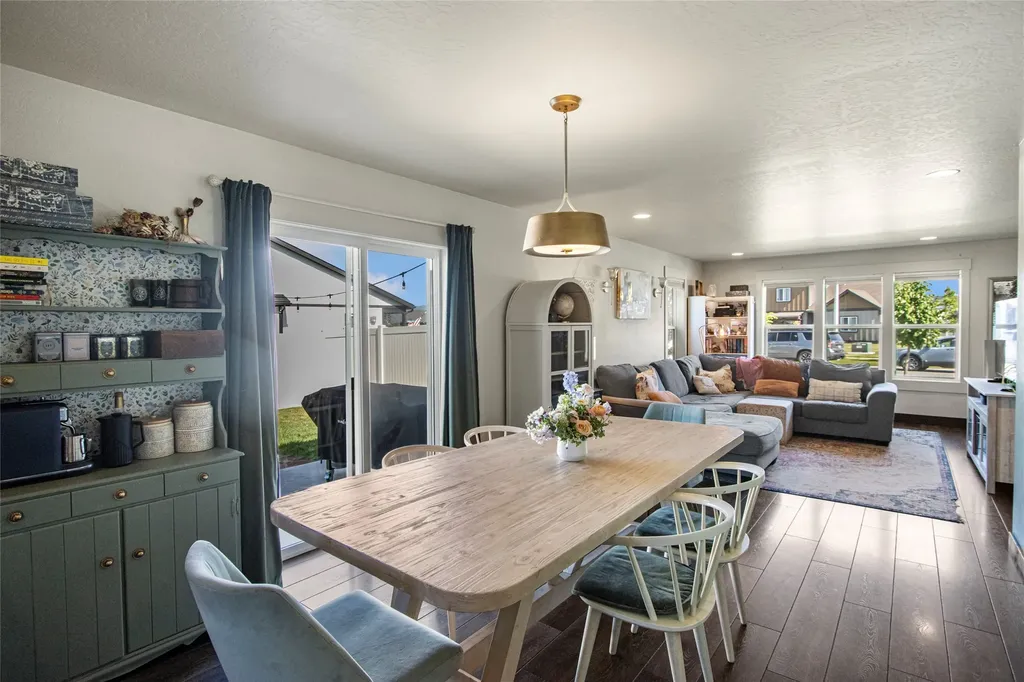 1004 N Camas Lane Kalispell MT 59901