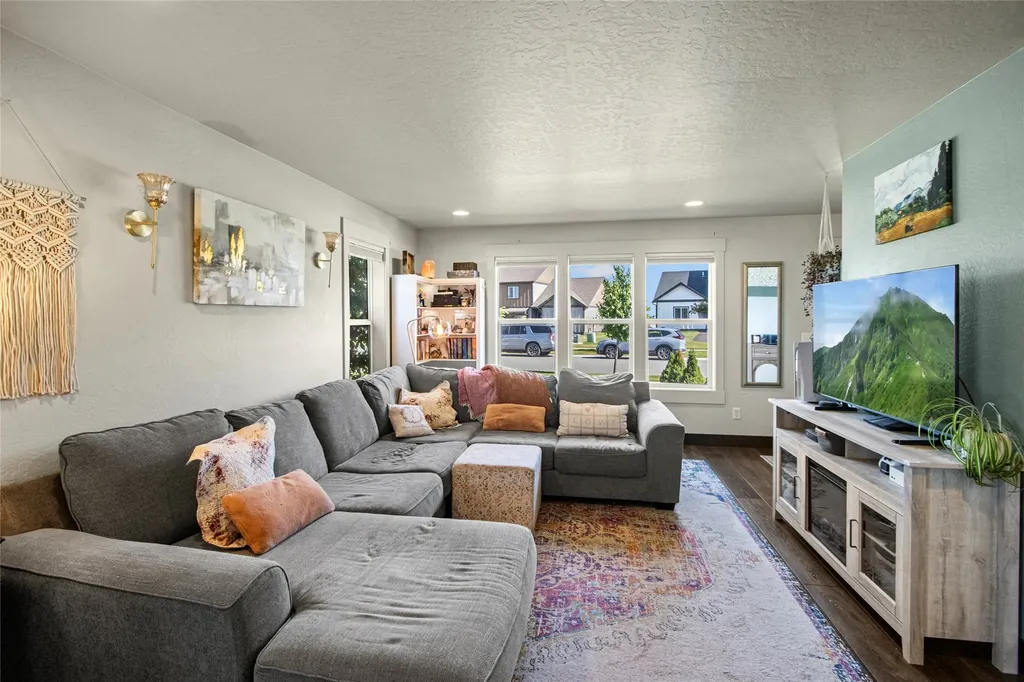 1004 N Camas Lane Kalispell MT 59901