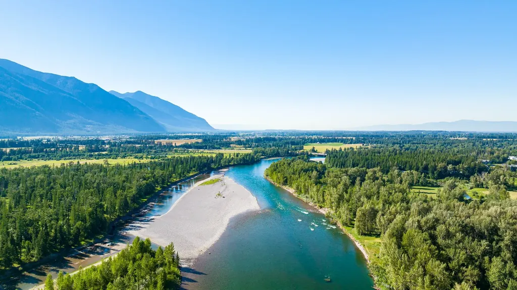 2 Cedar Pointe Loop Columbia Falls MT 59912