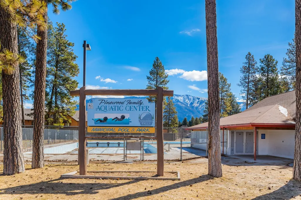 2 Cedar Pointe Loop Columbia Falls MT 59912