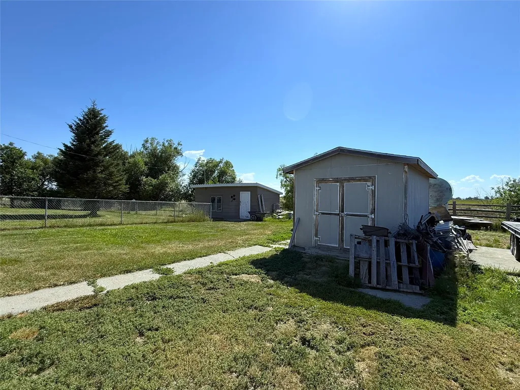 2606 N 17th Road Worden MT 59088