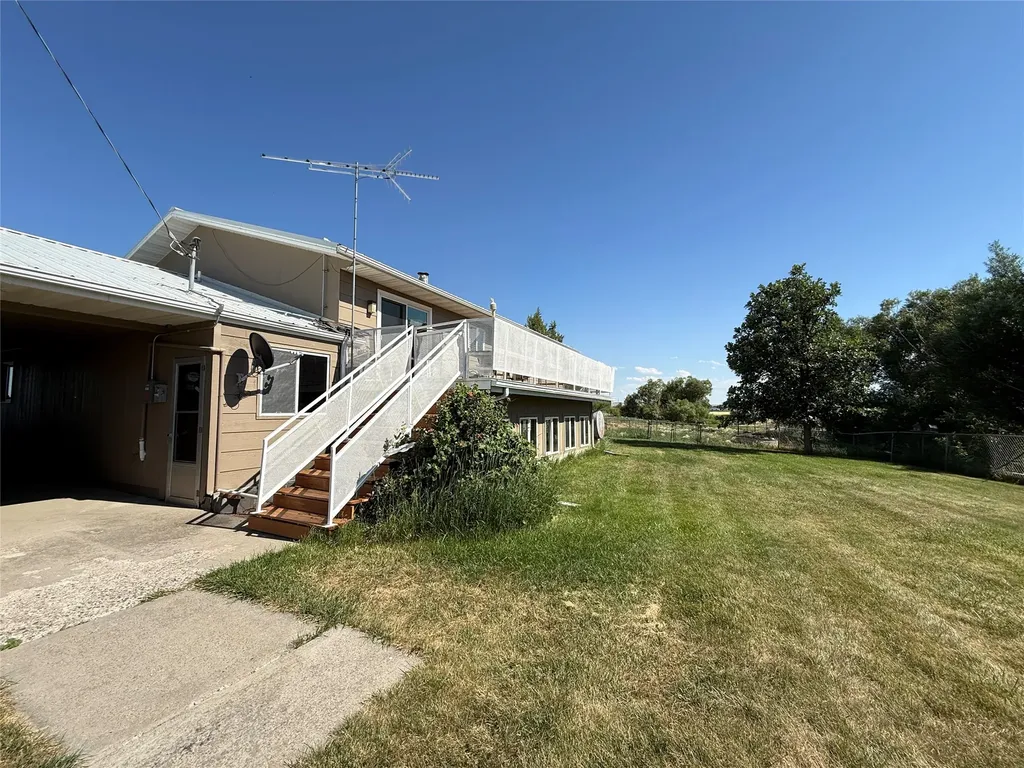 2606 N 17th Road Worden MT 59088