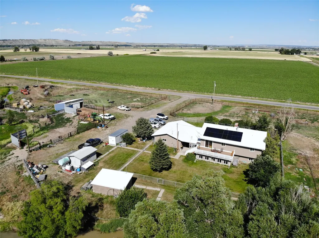 2606 N 17th Road Worden MT 59088