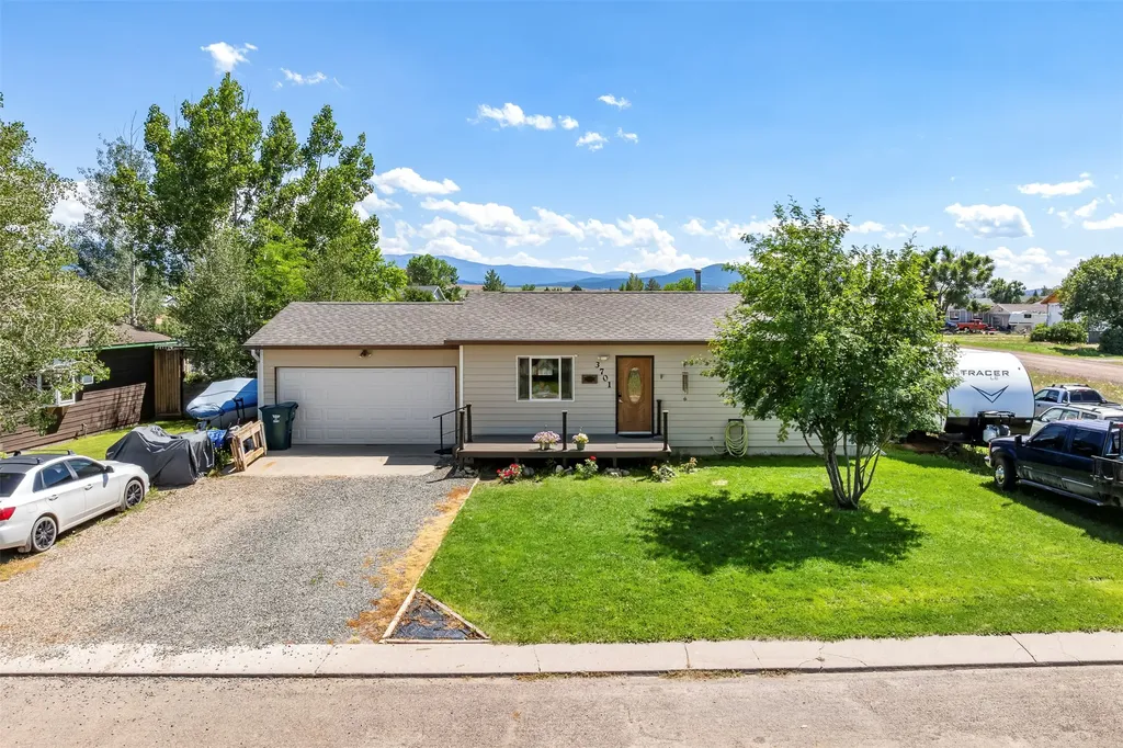 3701 E Dudley Street East Helena MT 59635