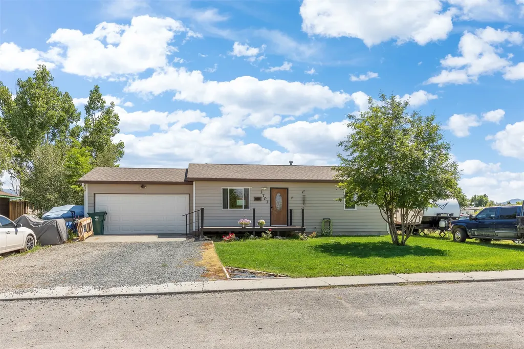 3701 E Dudley Street East Helena MT 59635