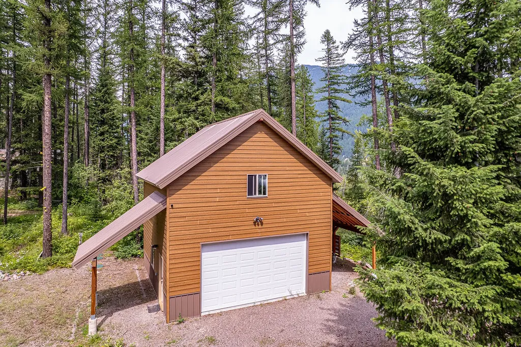 102 Izaak Walton Inn Road Essex MT 59916