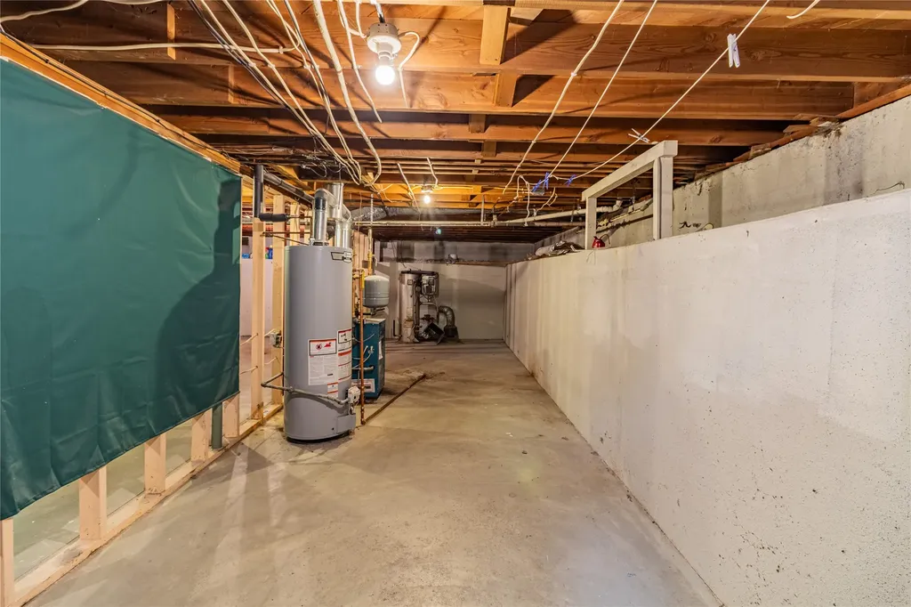 2280 West Drive Butte MT 59701