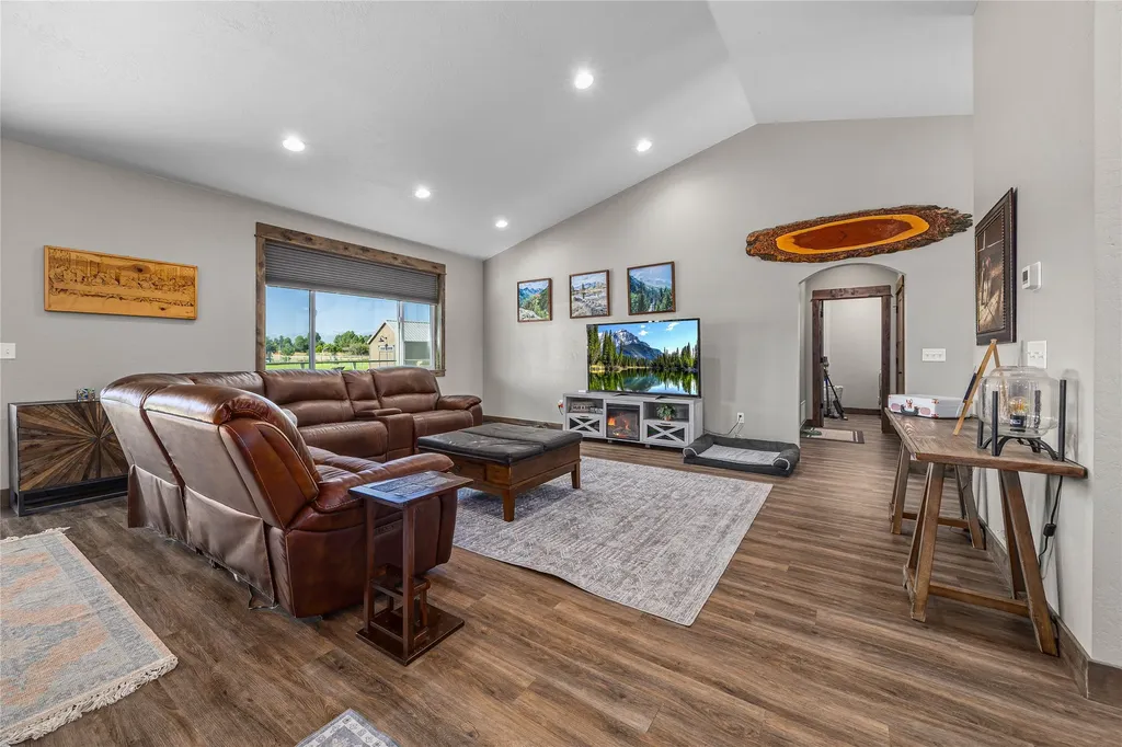51 Kaycee Way Stevensville MT 59870