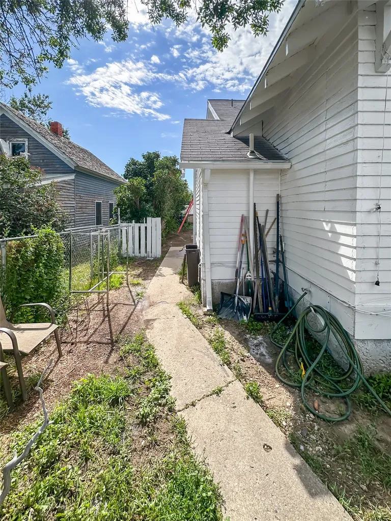 18 2nd Avenue SE Cut Bank MT 59427