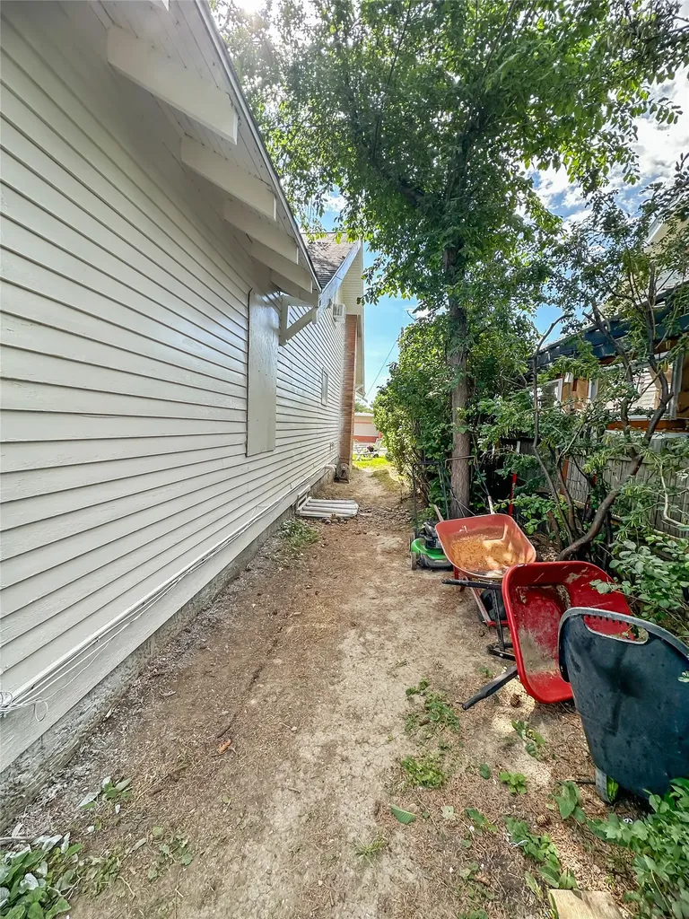 18 2nd Avenue SE Cut Bank MT 59427