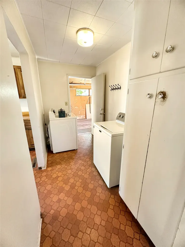 421 8th Avenue S Cut Bank MT 59427