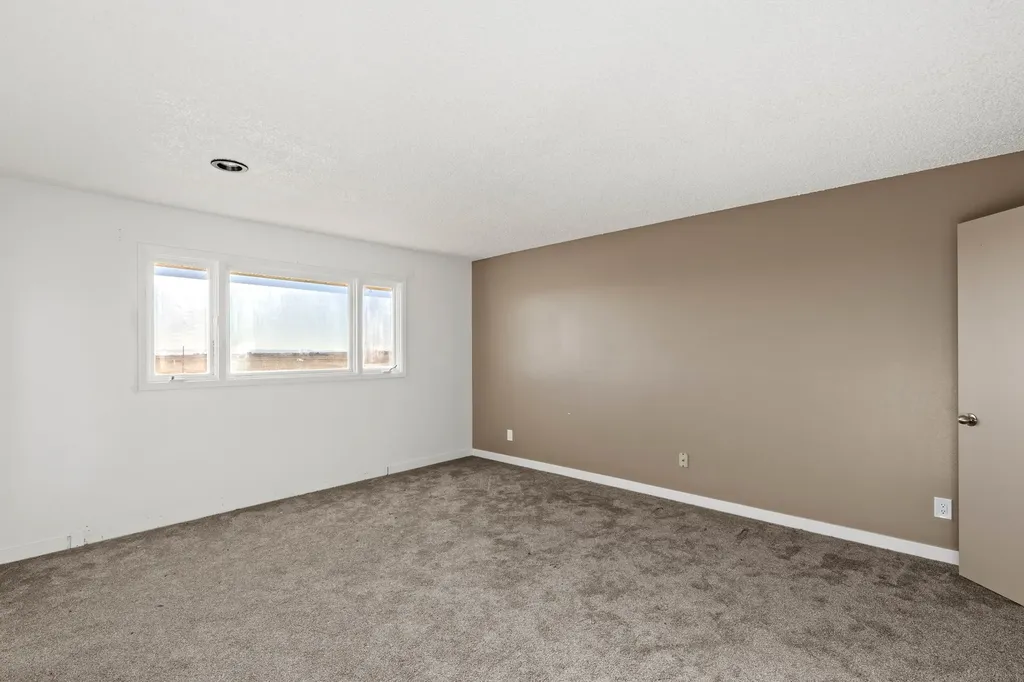 650 11th Lane NE Power MT 59468