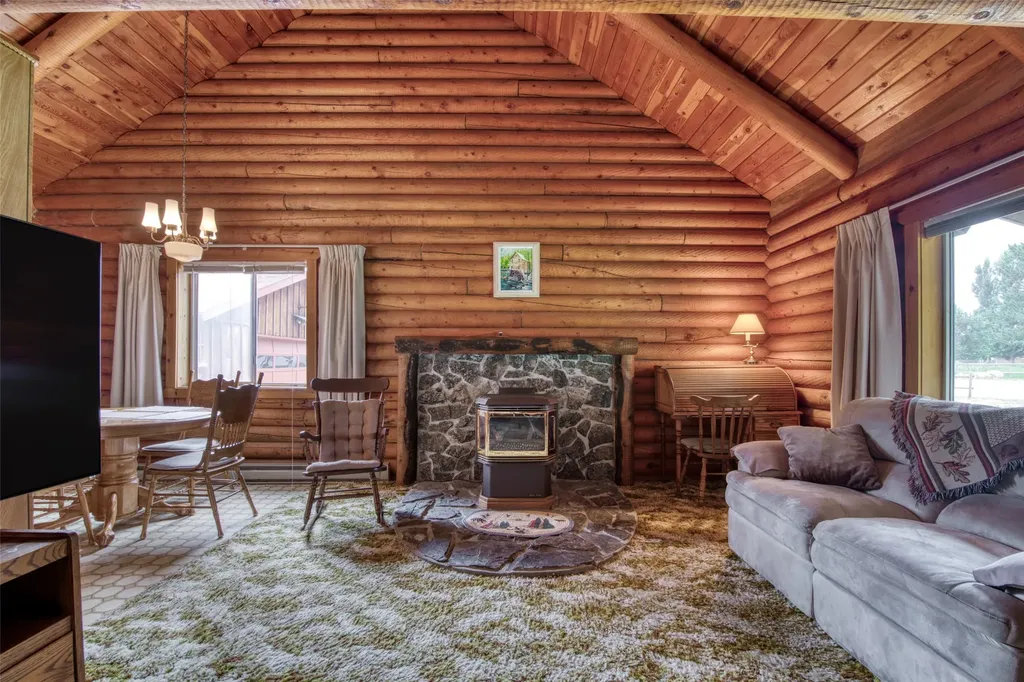 388 Winkler Lane Hamilton MT 59840
