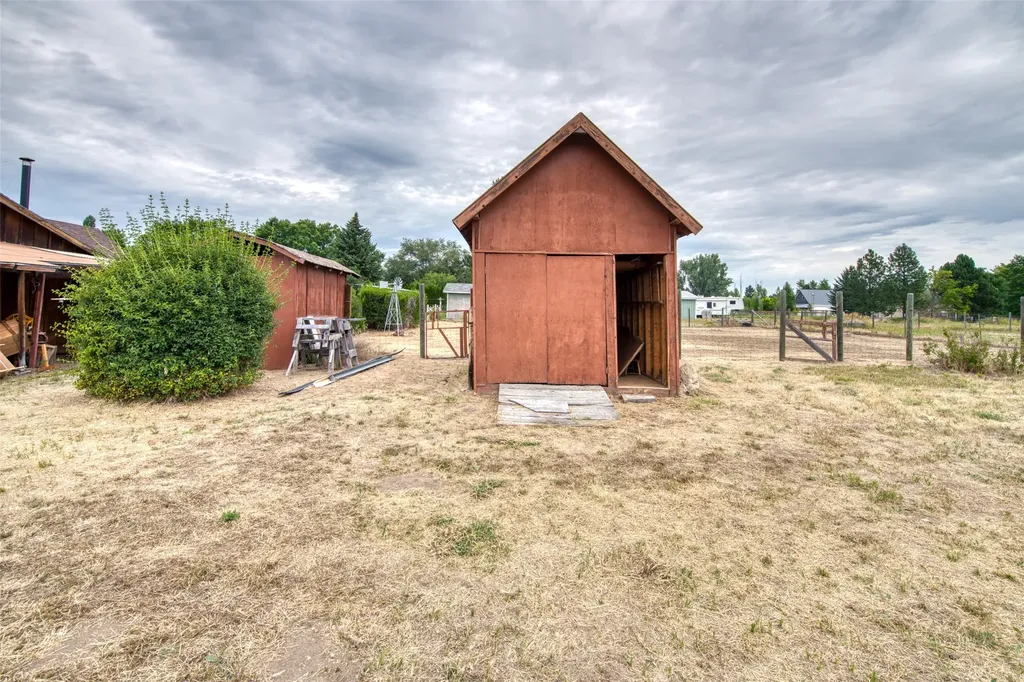 388 Winkler Lane Hamilton MT 59840