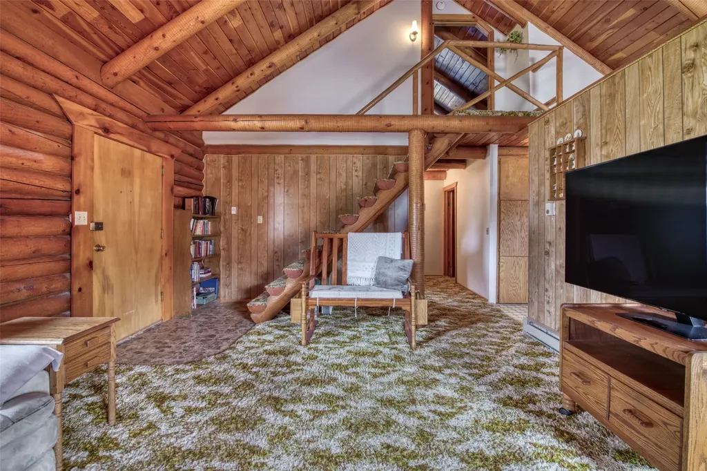 388 Winkler Lane Hamilton MT 59840