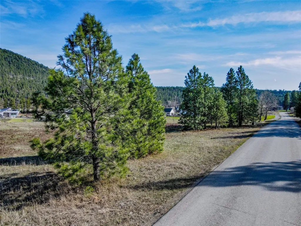 Nhn Edgewater Road Libby MT 59923