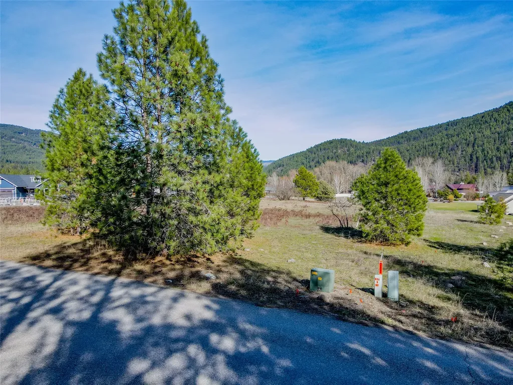 Nhn Edgewater Road Libby MT 59923