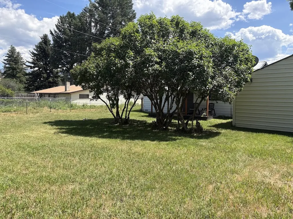 804 S 1st Avenue Plains MT 59859
