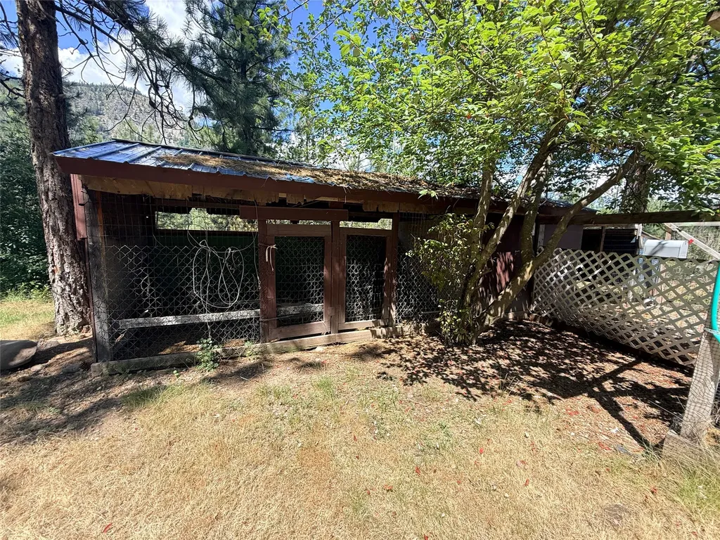12 Panorama Lane Plains MT 59859