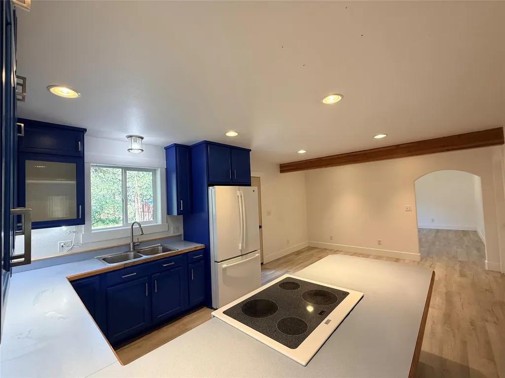 12 Panorama Lane Plains MT 59859