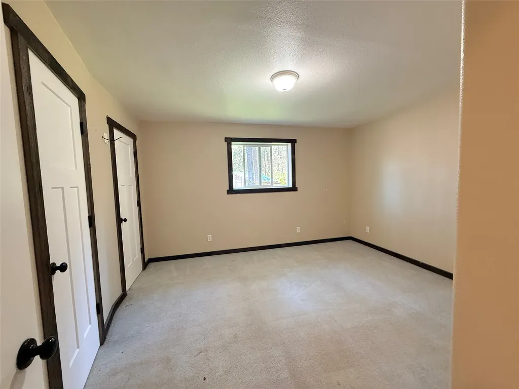 12 Panorama Lane Plains MT 59859