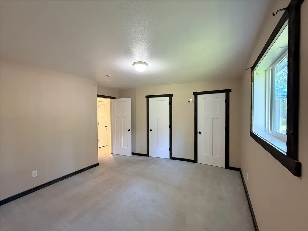 12 Panorama Lane Plains MT 59859