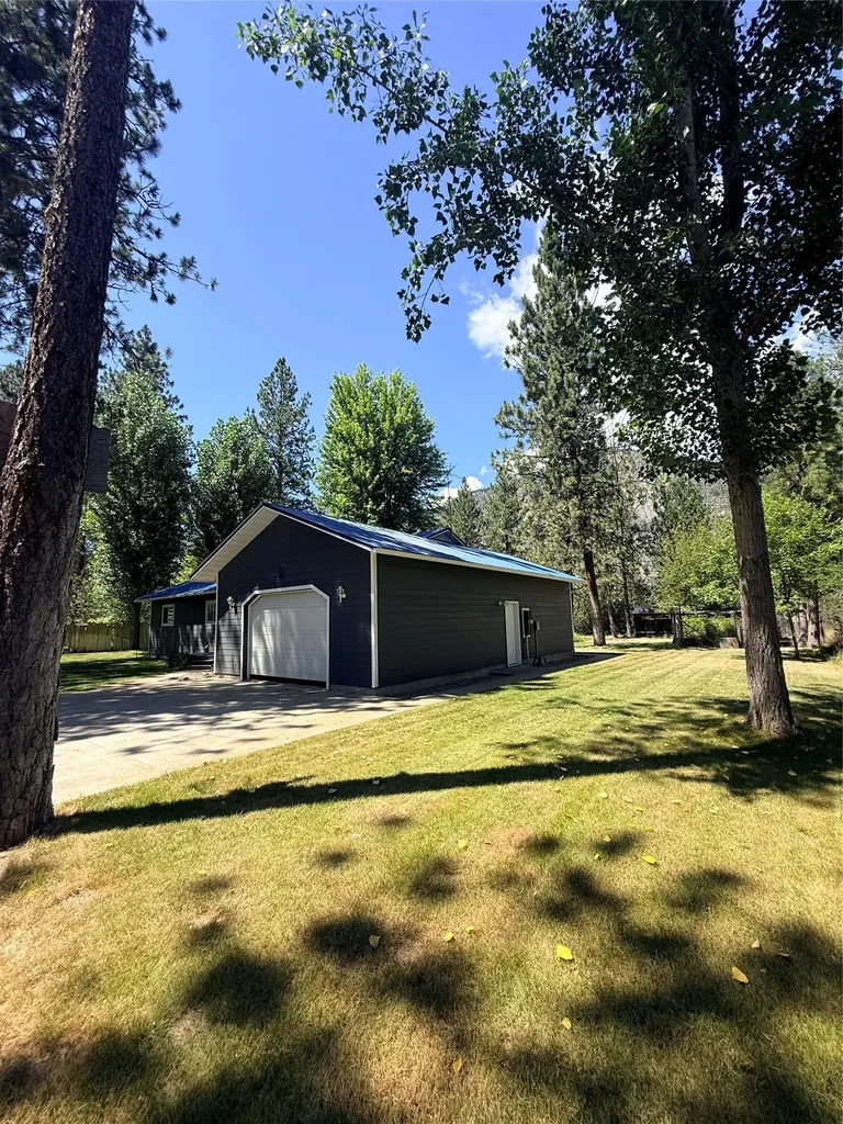 12 Panorama Lane Plains MT 59859