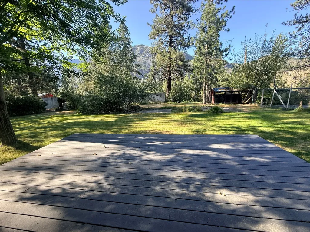 12 Panorama Lane Plains MT 59859