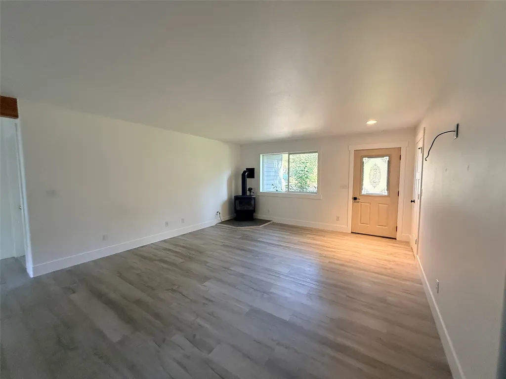 12 Panorama Lane Plains MT 59859