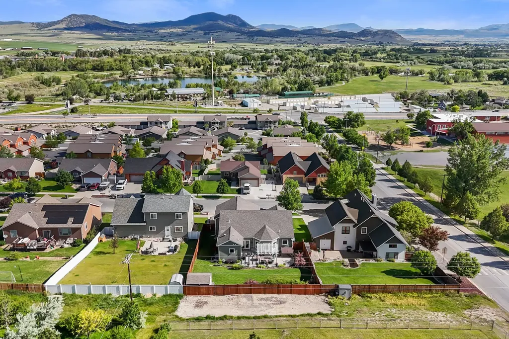 2531 Knight Street Helena MT 59601