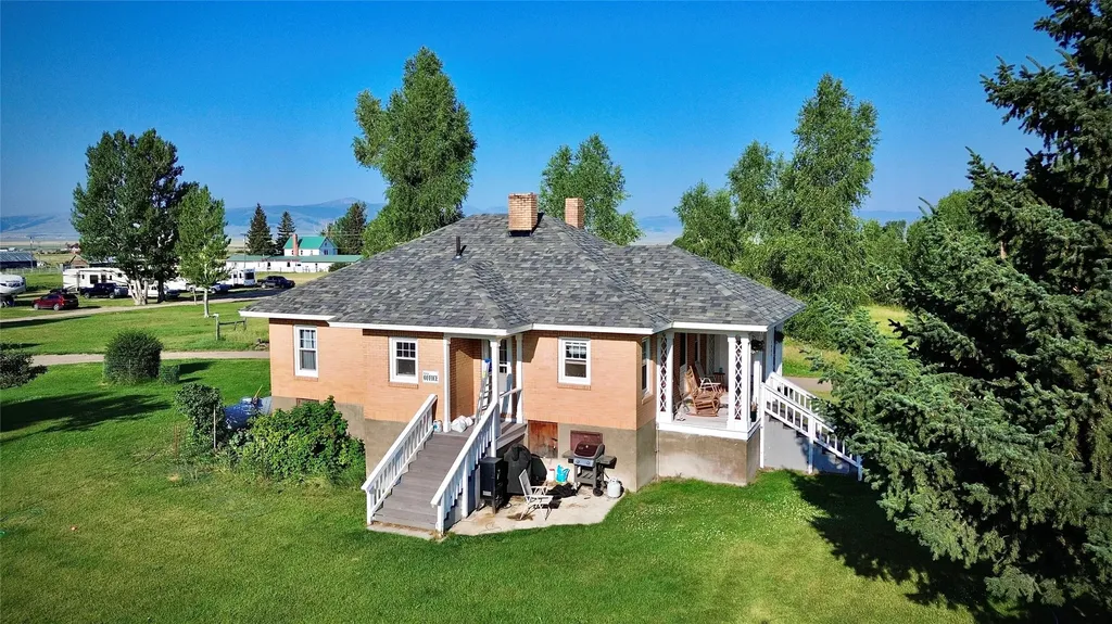1004 Main Street White Sulphur Springs MT 59645