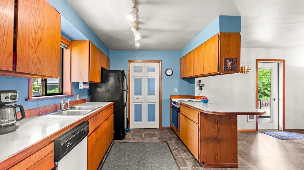 34529 Mt Highway 35 Polson MT 59860