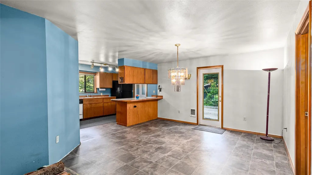 34529 Mt Highway 35 Polson MT 59860