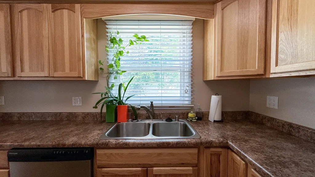 261 18th Avenue NW Great Falls MT 59404