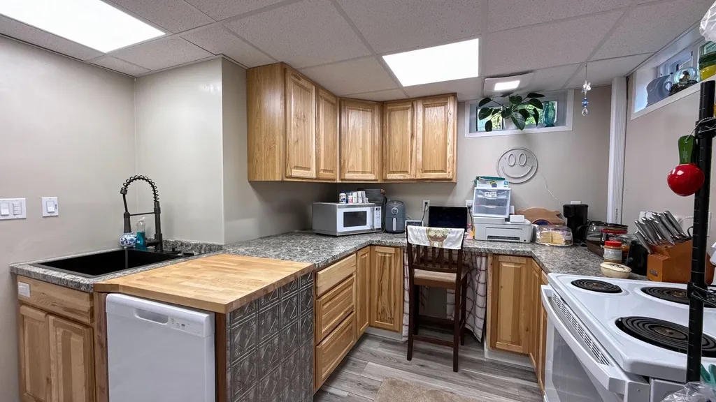 261 18th Avenue NW Great Falls MT 59404