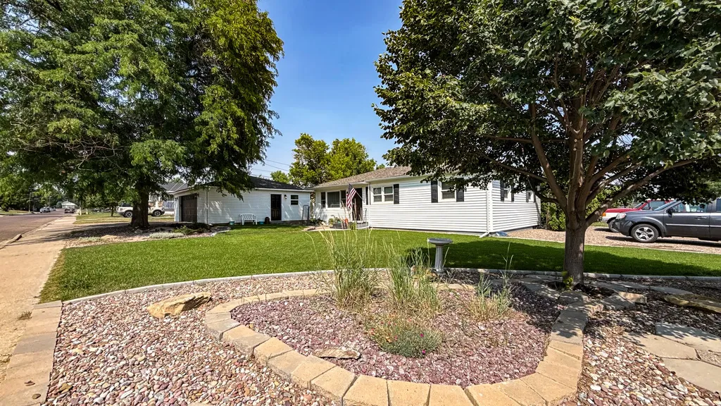 261 18th Avenue NW Great Falls MT 59404