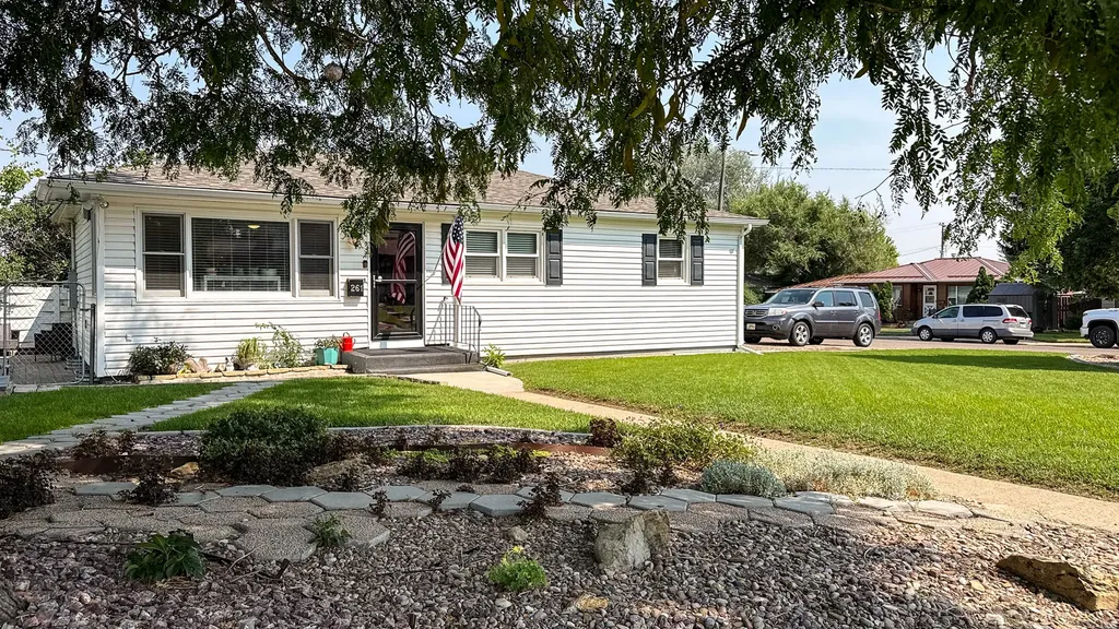 261 18th Avenue NW Great Falls MT 59404