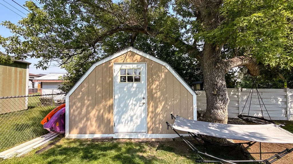 261 18th Avenue NW Great Falls MT 59404