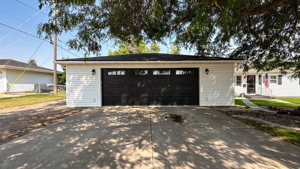 261 18th Avenue NW Great Falls MT 59404