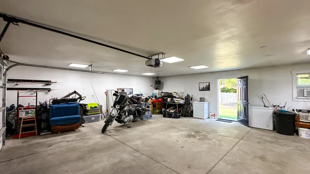 261 18th Avenue NW Great Falls MT 59404