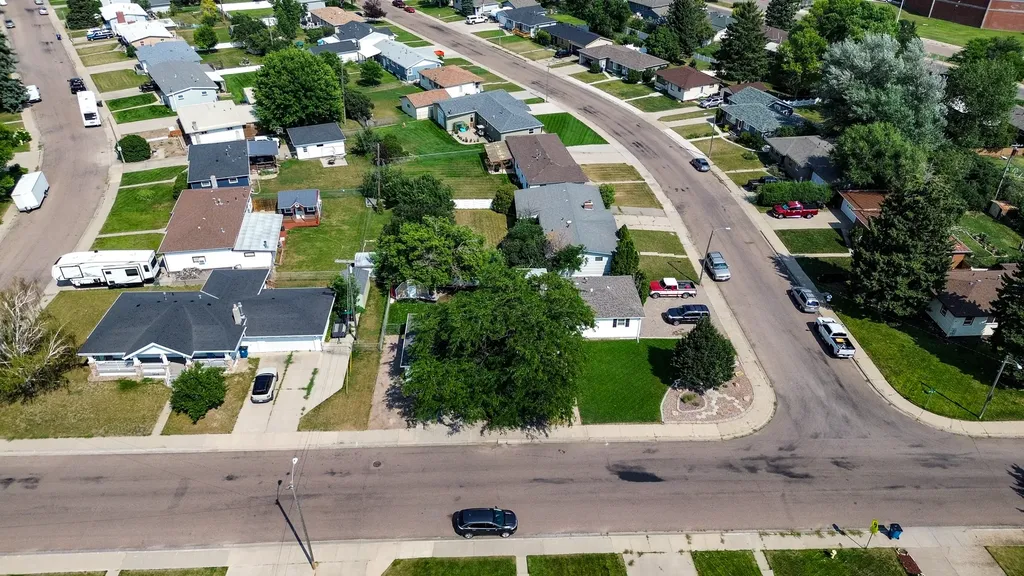 261 18th Avenue NW Great Falls MT 59404