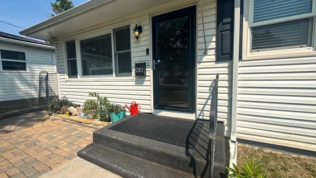 261 18th Avenue NW Great Falls MT 59404