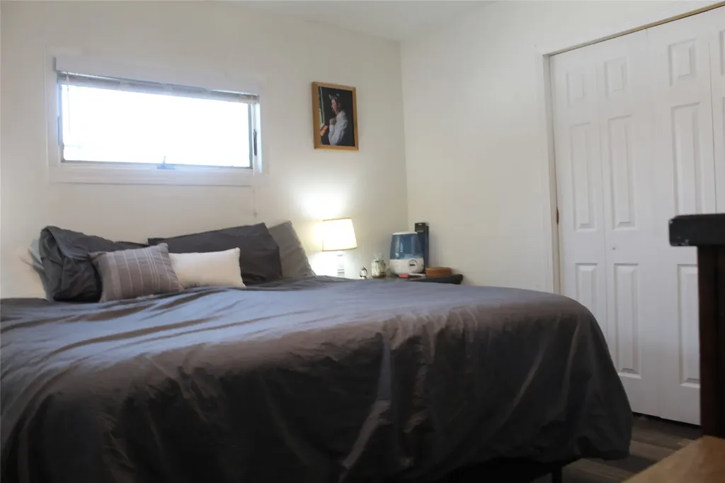 17 S Delaware Street Conrad MT 59425
