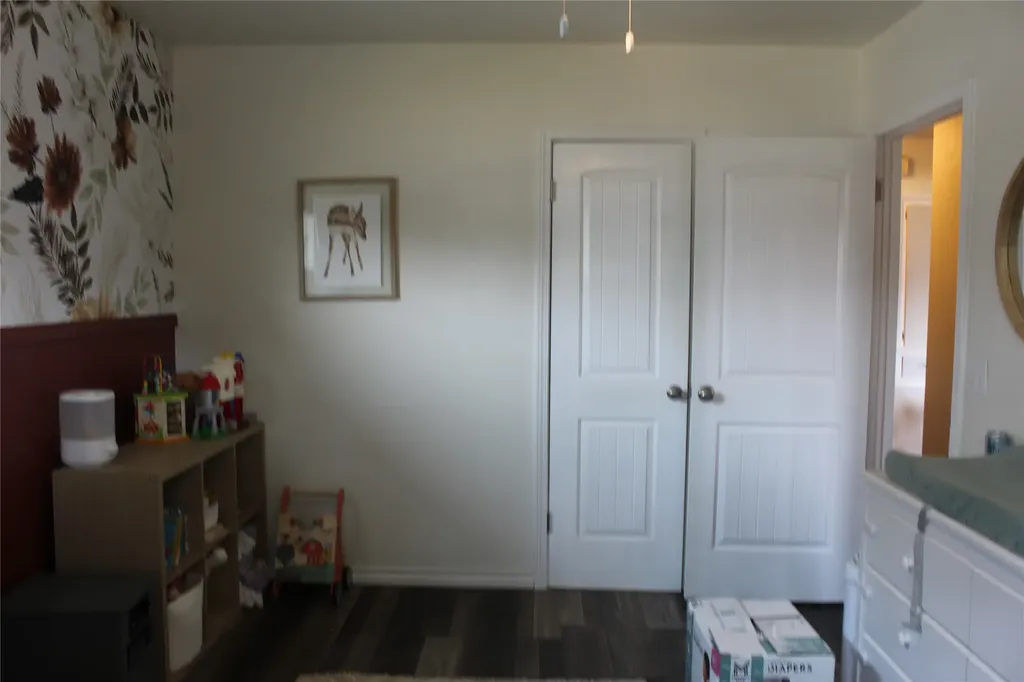 17 S Delaware Street Conrad MT 59425