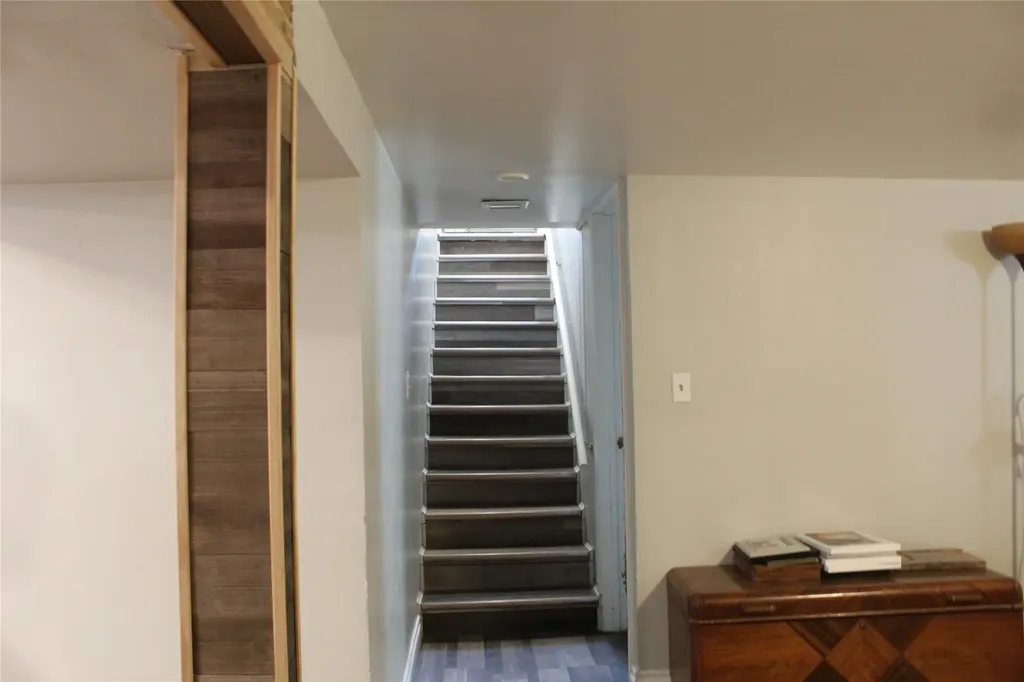 17 S Delaware Street Conrad MT 59425